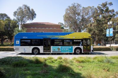 BruinBus in front of Murphy Hall