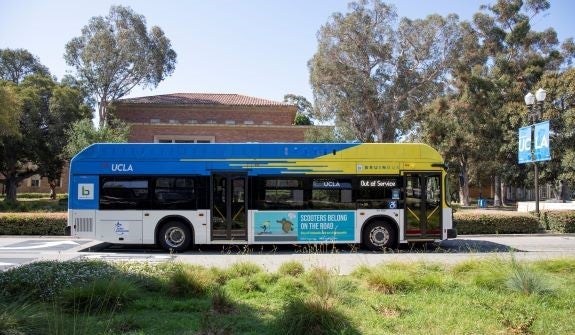 BruinBus in front of Murphy Hall