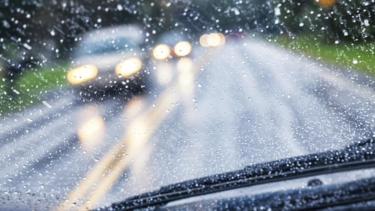 7 Safety Tips for Driving in the Rain